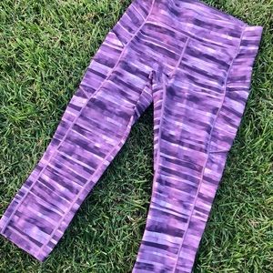 Lululemon cropped leggings size 6